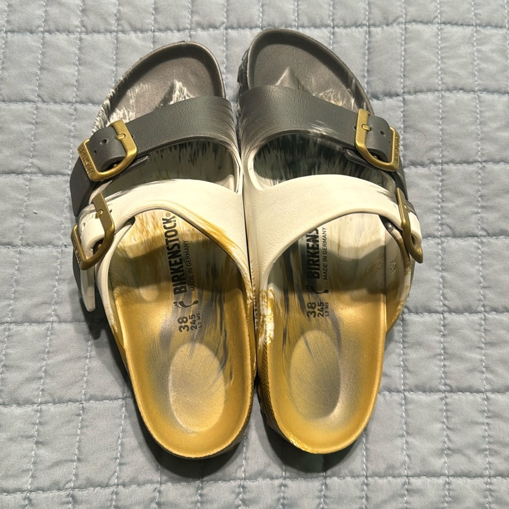 EUC Birkenstock rubber sandals Sz 38
